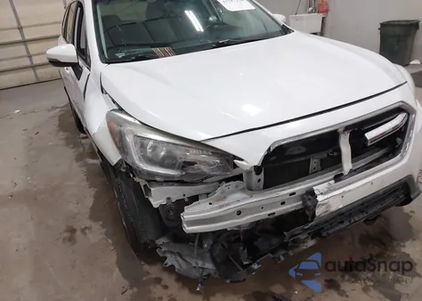 2018 Subaru Outback 2.5I Limited z USA, uszkodzony, nr VIN 4S4BSANCXJ3339193